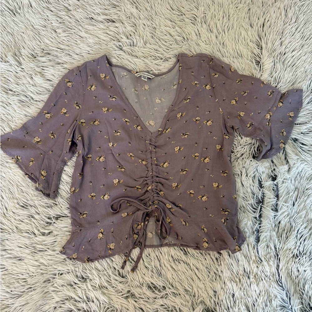 American Eagle Purple Floral Flowy Ruched Cinched Ruffle Sleeve & Hem Top